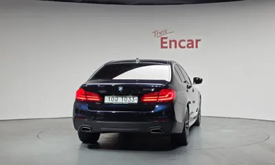 BMW 5-Series 2018, 66657 км, за 17545.34 USD