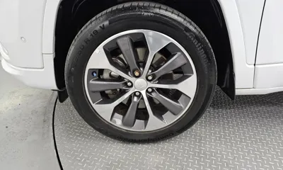 Jeep Cherokee 2021, 38913 км, за 12151.86 USD