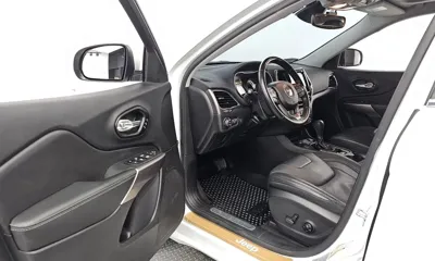 Jeep Cherokee 2021, 38913 км, за 12151.86 USD - фото 10