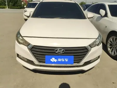 Hyundai Verna 2017, 114800 км, за 4376.07 USD