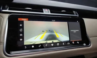 Land Rover Range Rover Velar 2018, 112958 км, за 20145.36 USD - фото 15