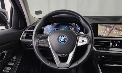 BMW 3-Series 2022, 60371 км, за 17120.58 USD - фото 13