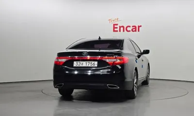 Hyundai Grandeur 2012, 96718 км, за 3893.45 USD