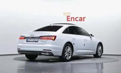 Audi A6 2023, 47275 км, за 22745.88 USD - фото 2