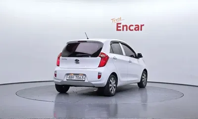 Kia Morning 2013, 119156 км, за 2312.52 USD