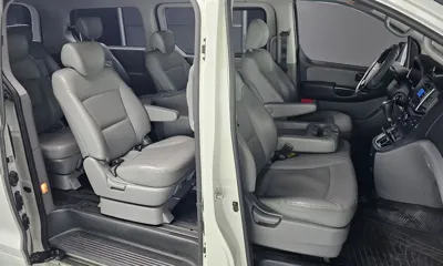 Hyundai Starex 2017, 101434 км, за 9184.01 USD - фото 10