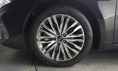 Kia K7 2020, 113872 км, за 10241.16 USD