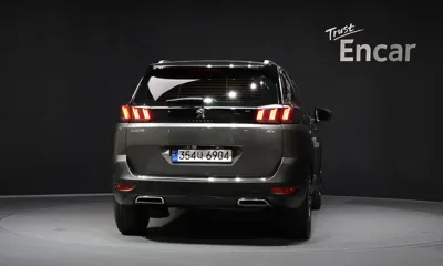 Peugeot 5008 2021, 142569 км, за 10264.89 USD