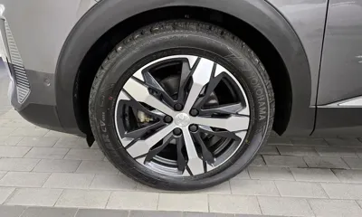 Peugeot 5008 2021, 142569 км, за 10264.89 USD