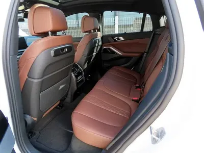 BMW X6 2025, 17000 км, за 68257.14 USD - фото 6