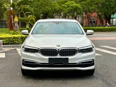 BMW 5 Series 2020, 143000 км, за 24327.11 USD