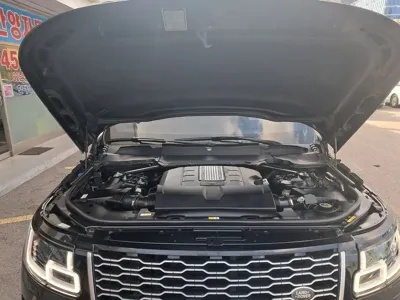 Land Rover Range Rover 2019, 91795 км, за 43642.35 USD - фото 20