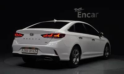 Hyundai Sonata 2018, 83691 км, за 8865.6 USD