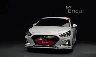 Hyundai Sonata 2018, 83691 км, за 8865.6 USD