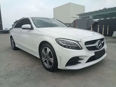 Mercedes-Benz C-Class 2020, 55000 км, за 14115.41 USD