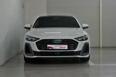 Audi A5 2025, 3500 км, за 65636.08 USD