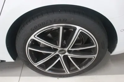 Audi A5 2025, 3500 км, за 65636.08 USD