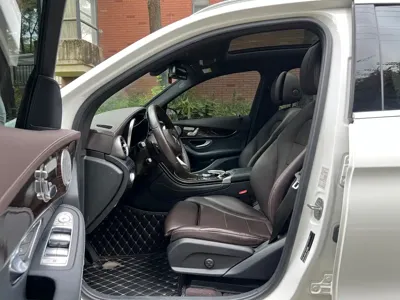 Mercedes-Benz GLC 2018, 80000 км, за 18267.82 USD
