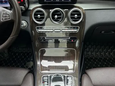 Mercedes-Benz GLC 2018, 80000 км, за 18267.82 USD - фото 8