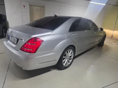 Mercedes-Benz S-Class 2013, 190000 км, за 6557.7 USD