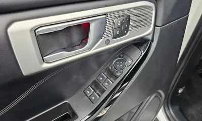 Ford Explorer 2022, 56643 км, за 23546.44 USD - фото 8