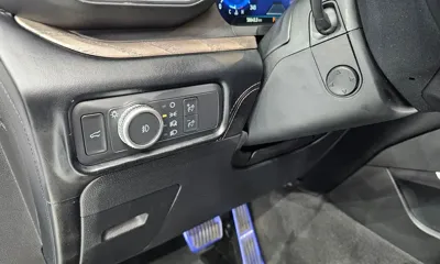 Ford Explorer 2022, 56643 км, за 23546.44 USD - фото 9