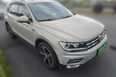 Volkswagen Tiguan L 2019, 75800 км, за 11560 USD