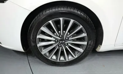 Kia K7 2017, 98029 км, за 8670.52 USD