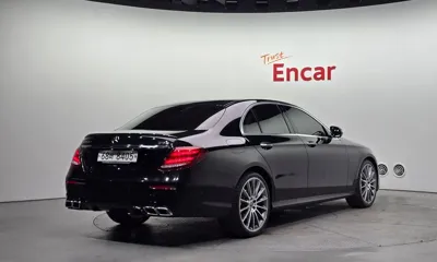 Mercedes-Benz E-Class 2018, 75539 км, за 19536.41 USD