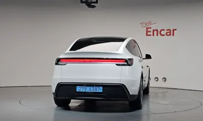 Tesla Model Y 2025, 4823 км, за 34987.53 USD