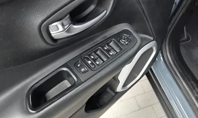Jeep Renegade 2018, 108670 км, за 6236.05 USD - фото 14