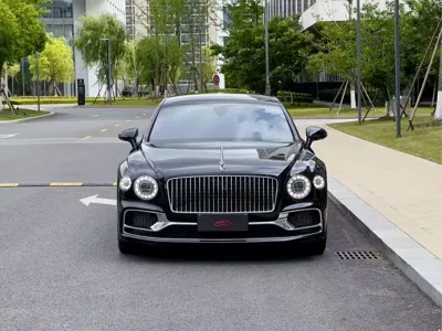 Bentley Flying Spur 2021, 29000 км, за 320770.71 USD