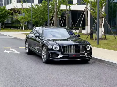 Bentley Flying Spur 2021, 29000 км, за 320770.71 USD