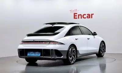 Hyundai Ioniq6 2023, 23791 км, за 21698.24 USD
