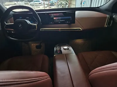 BMW iX 2023, 53226 км, за 55255.78 USD - фото 9