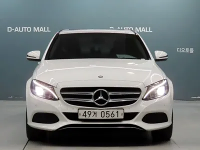 Mercedes-Benz C-Class 2016, 133000 км, за 9867.54 USD