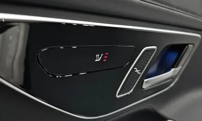 Mercedes-Benz GLC-Class 2024, 11957 км, за 51392.19 USD - фото 30