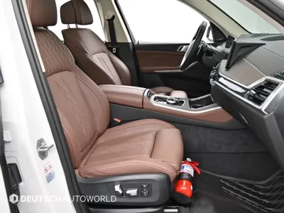 BMW X5 2024, 24379 км, за 60748.32 USD - фото 10