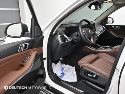 BMW X5 2024, 24379 км, за 60748.32 USD - фото 11