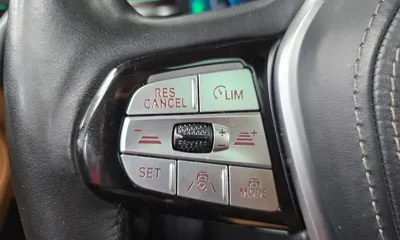 BMW 5-Series 2021, 67737 км, за 21467.62 USD - фото 35