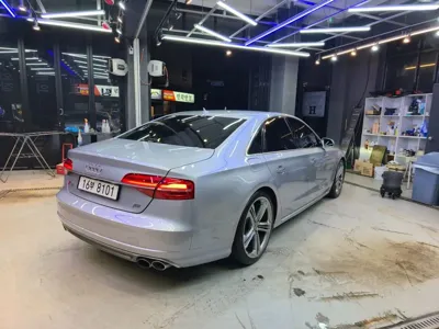 Audi S8 2015, 213000 км, за 24615.99 USD