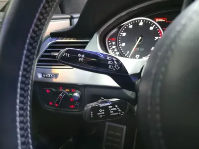 Audi S8 2015, 213000 км, за 24615.99 USD - фото 14