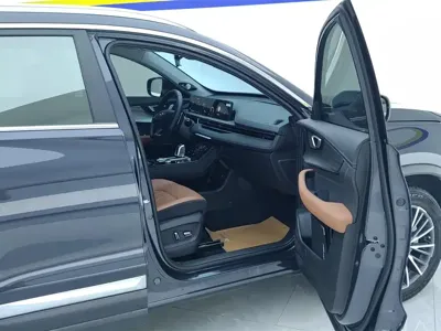Chery Tiggo 8 Plus 2022, 11100 км, за 10859.12 USD - фото 8
