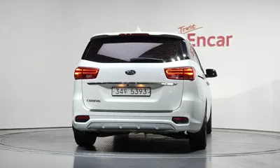 Kia Canival 2019, 217385 км, за 4948.88 USD