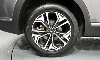 Hyundai Santafe 2019, 74462 км, за 12936.35 USD