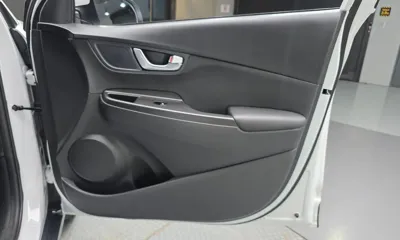 Hyundai Kona 2023, 34175 км, за 21005.65 USD - фото 25