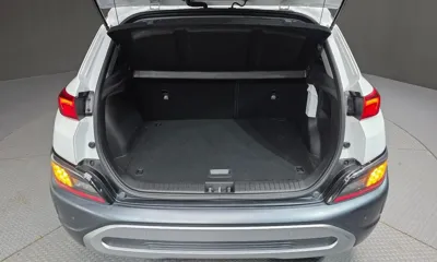 Hyundai Kona 2023, 34175 км, за 21005.65 USD - фото 35