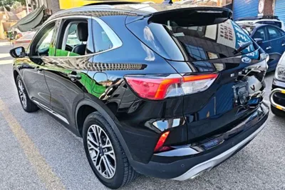 Ford Escape 2020, 107500 км, за 12856 USD