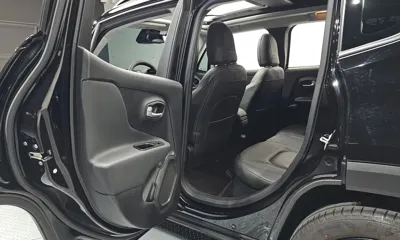 Jeep Renegade 2022, 13292 км, за 13355.06 USD - фото 12