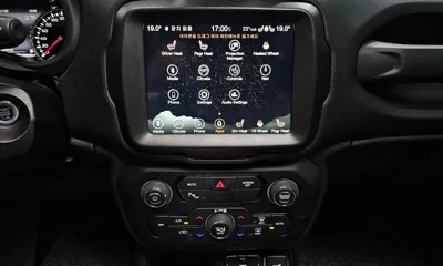 Jeep Renegade 2022, 13292 км, за 13355.06 USD - фото 14